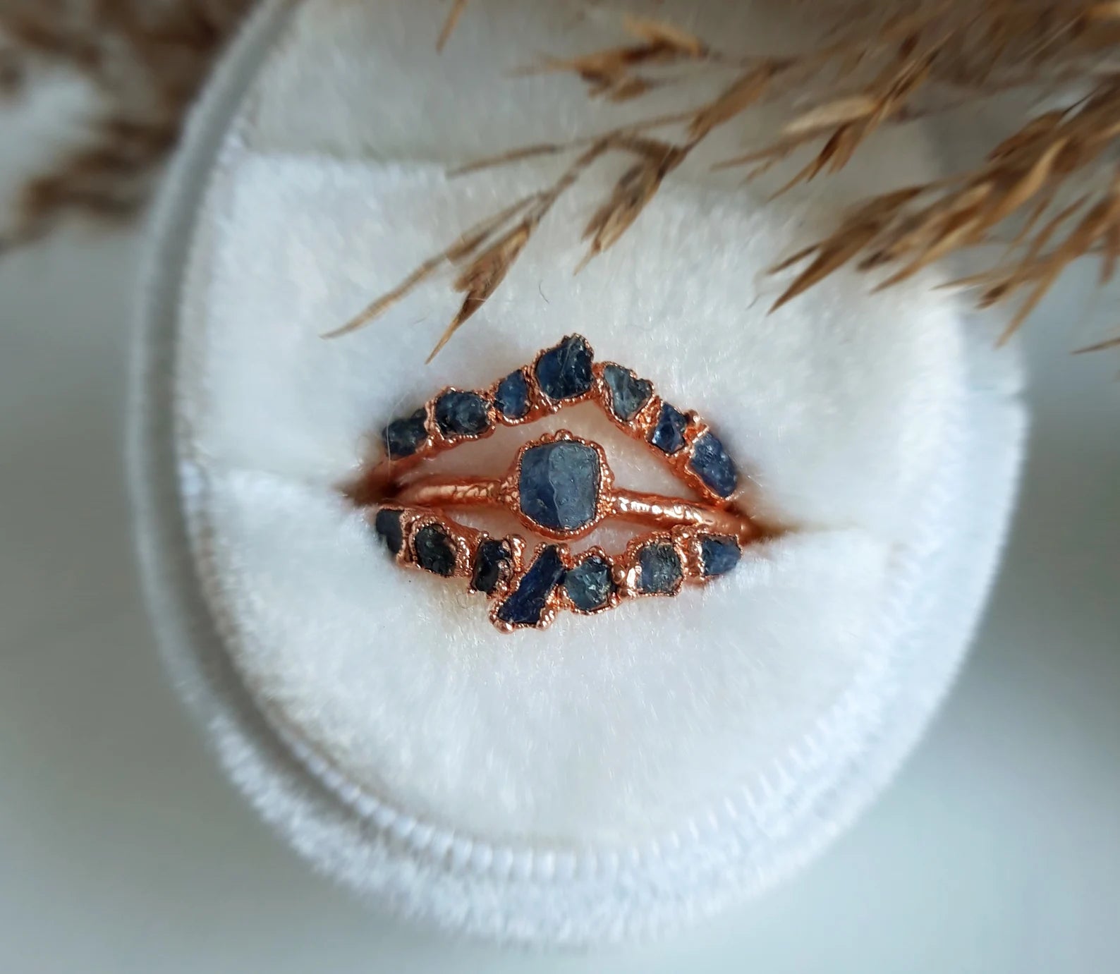 Raw sapphire ring set | Amy