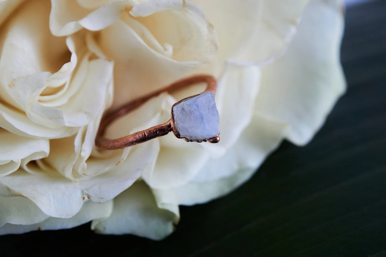 Raw Moonstone ring | Eden