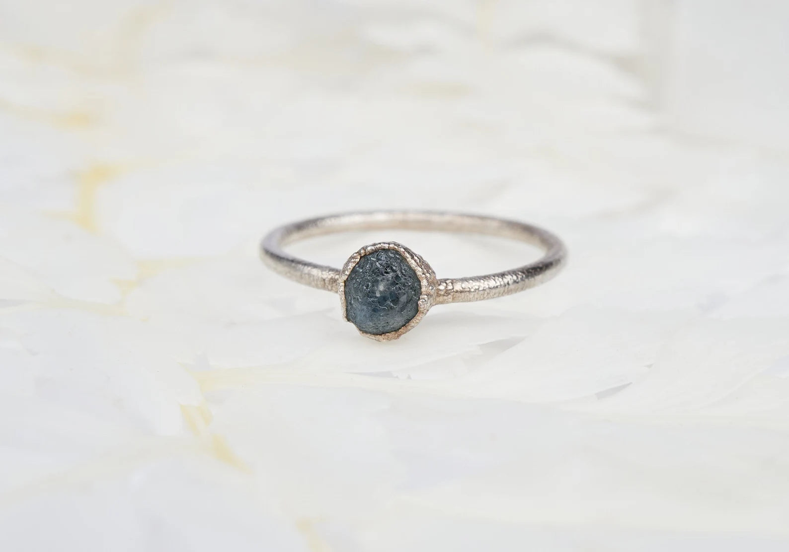 READY TO SHIP in US size 7.5 | Raw Montana Sapphire ring