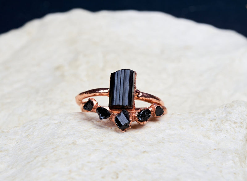 Black Tourmaline ring | Octavia