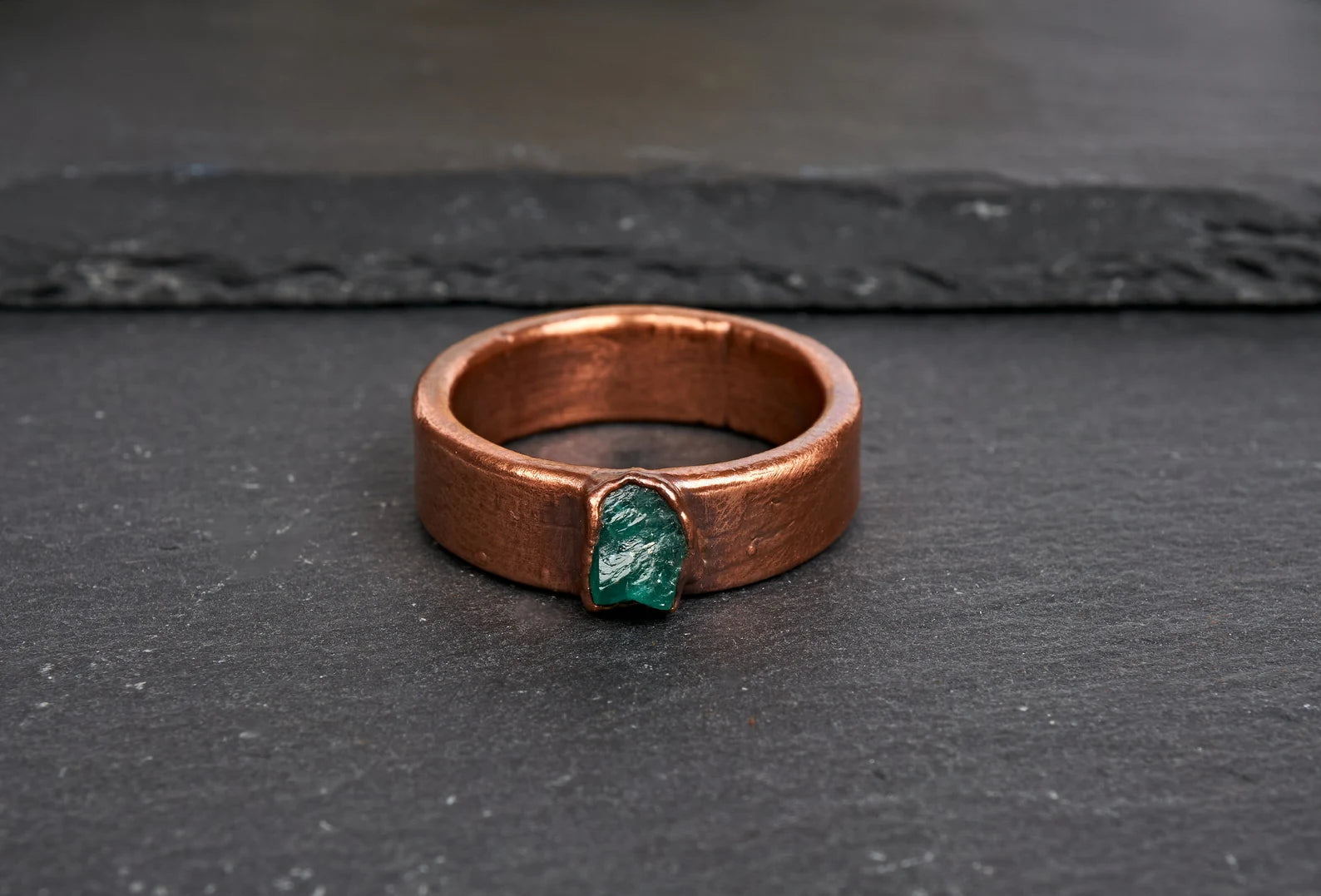 Mens emerald wedding band | Alaric