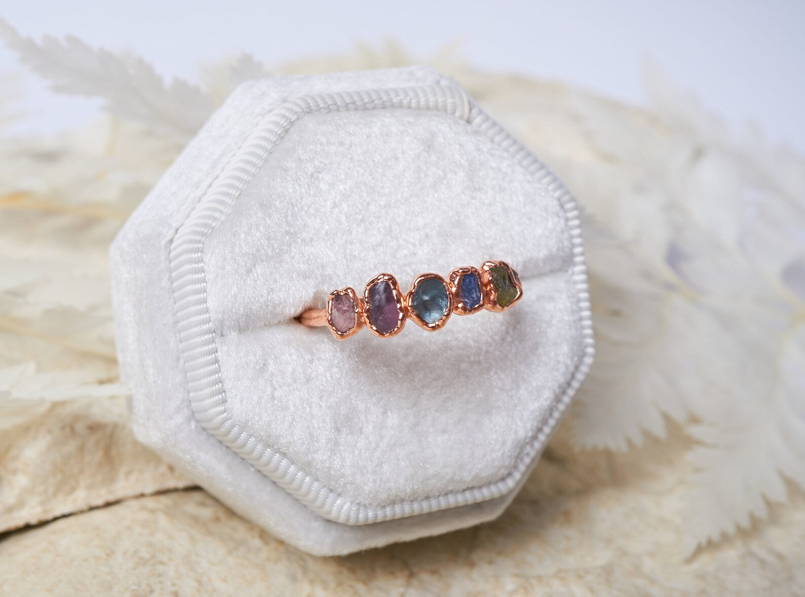 Rainbow sapphire ring | Iris