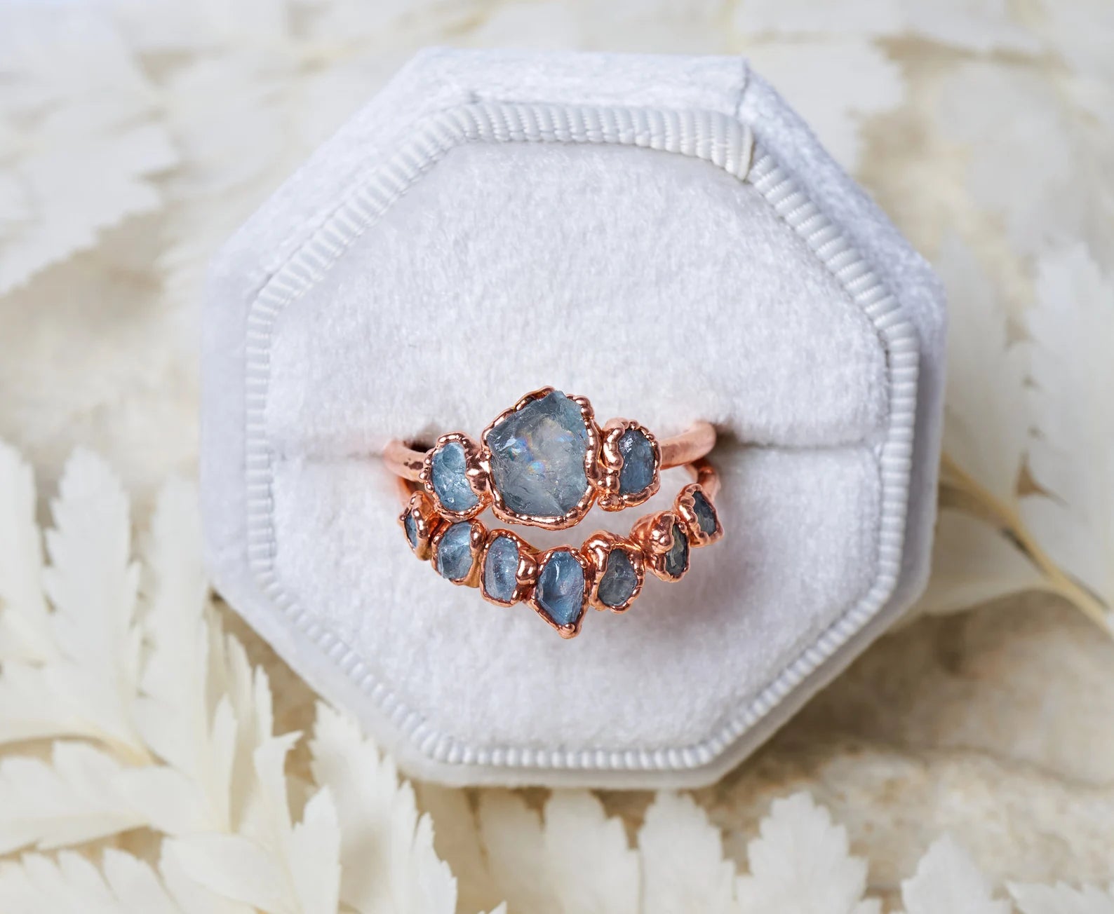 Natural aquamarine ring | Azura