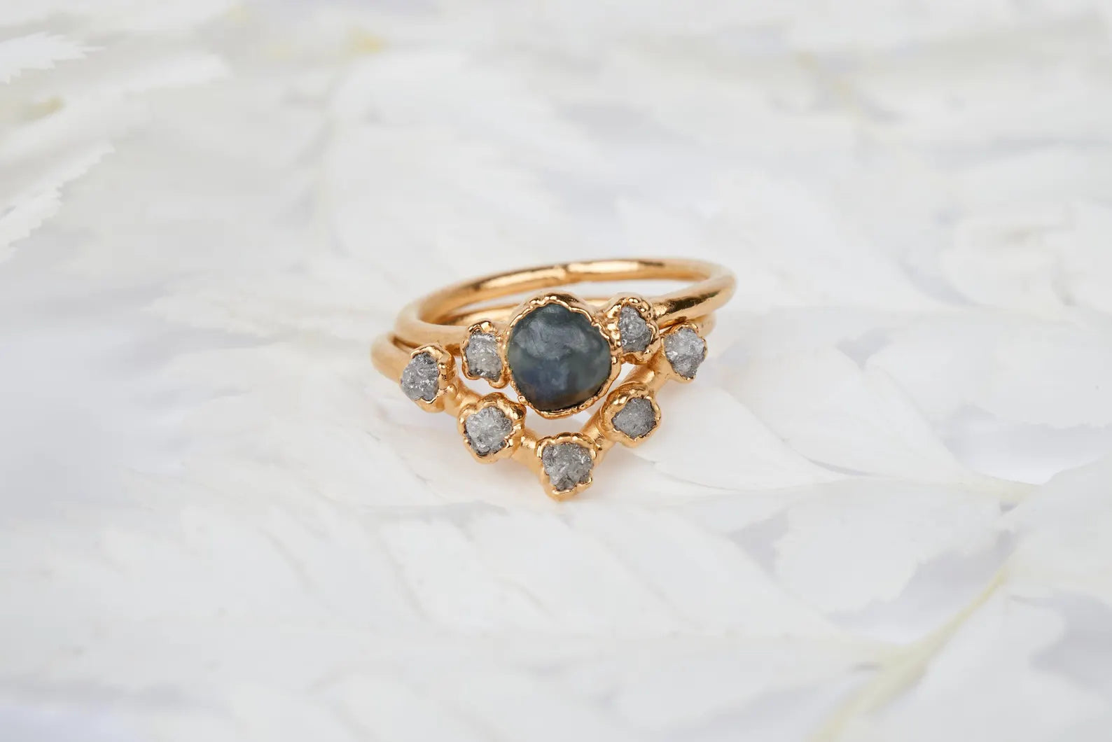Diamond and sapphire wedding set | Ophelia