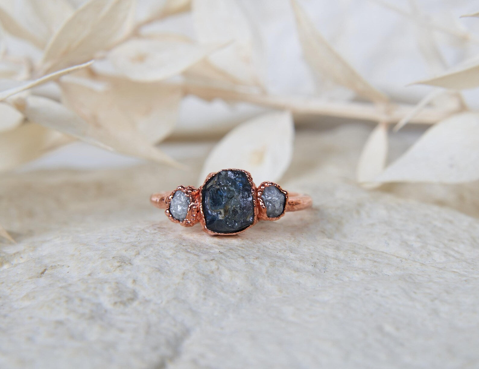 Engagement rings alexandrite & diamond | Greta No chevron ring