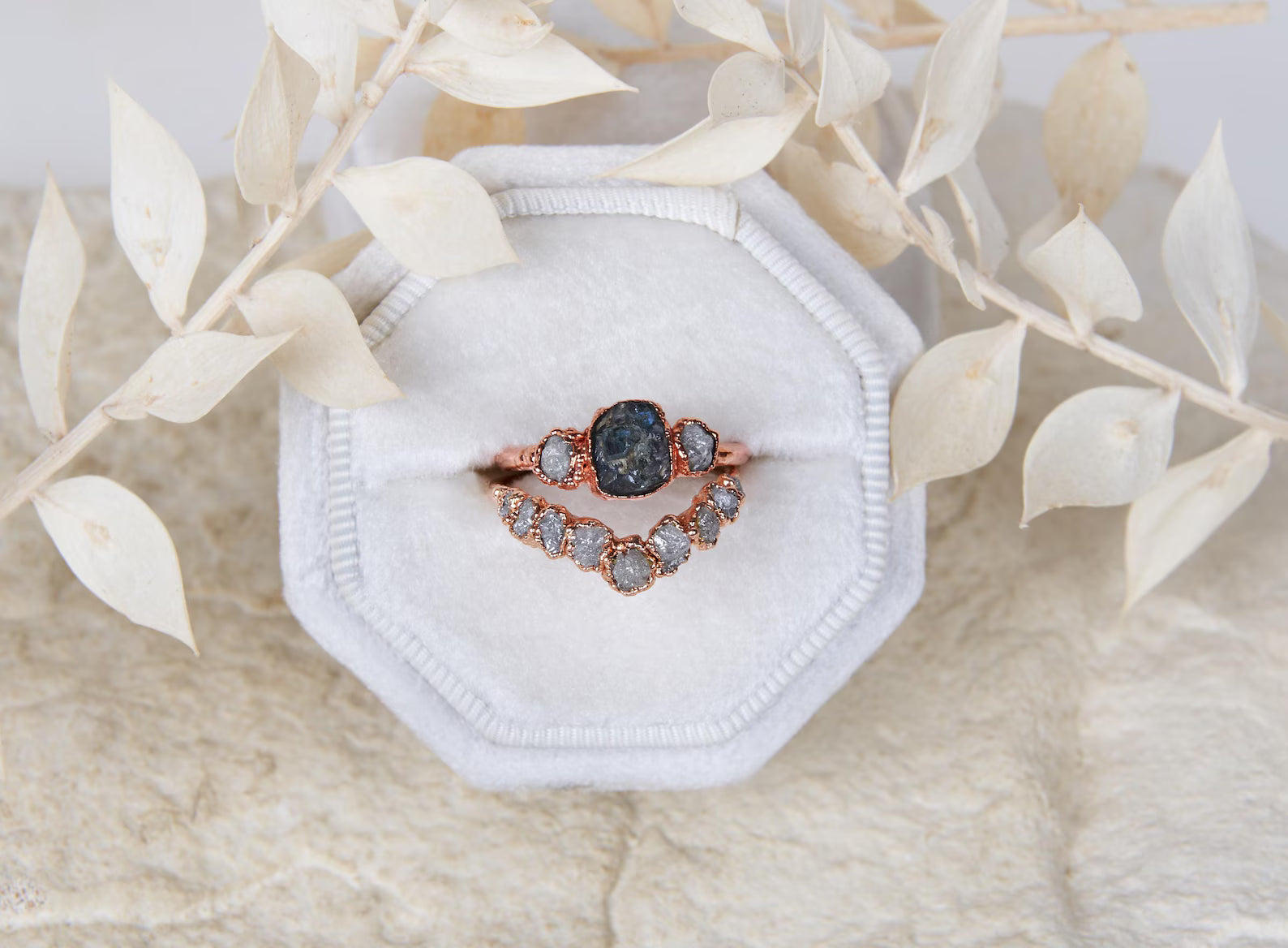 Engagement rings alexandrite & diamond | Greta
