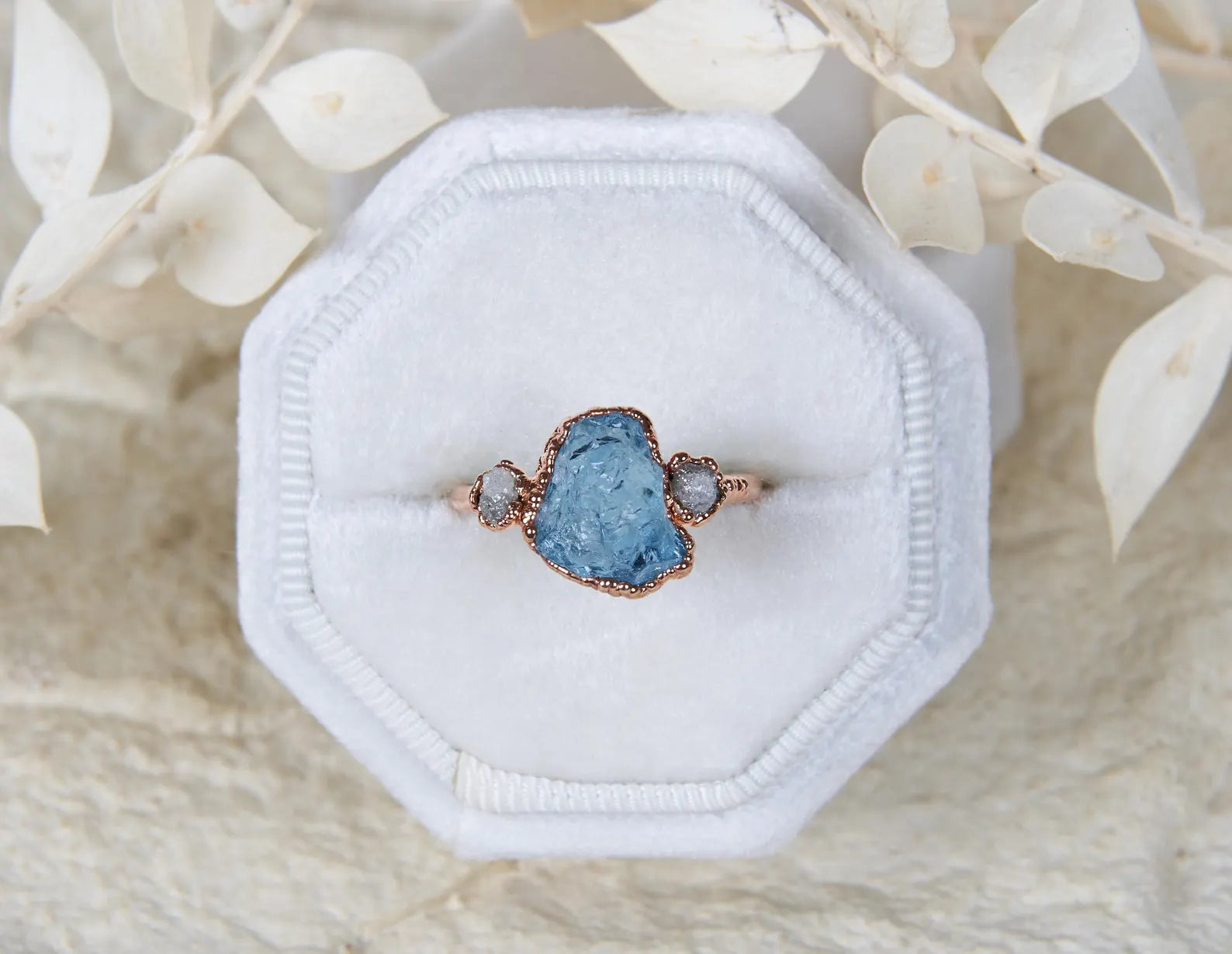 Raw aquamarine and diamond ring | Calypso