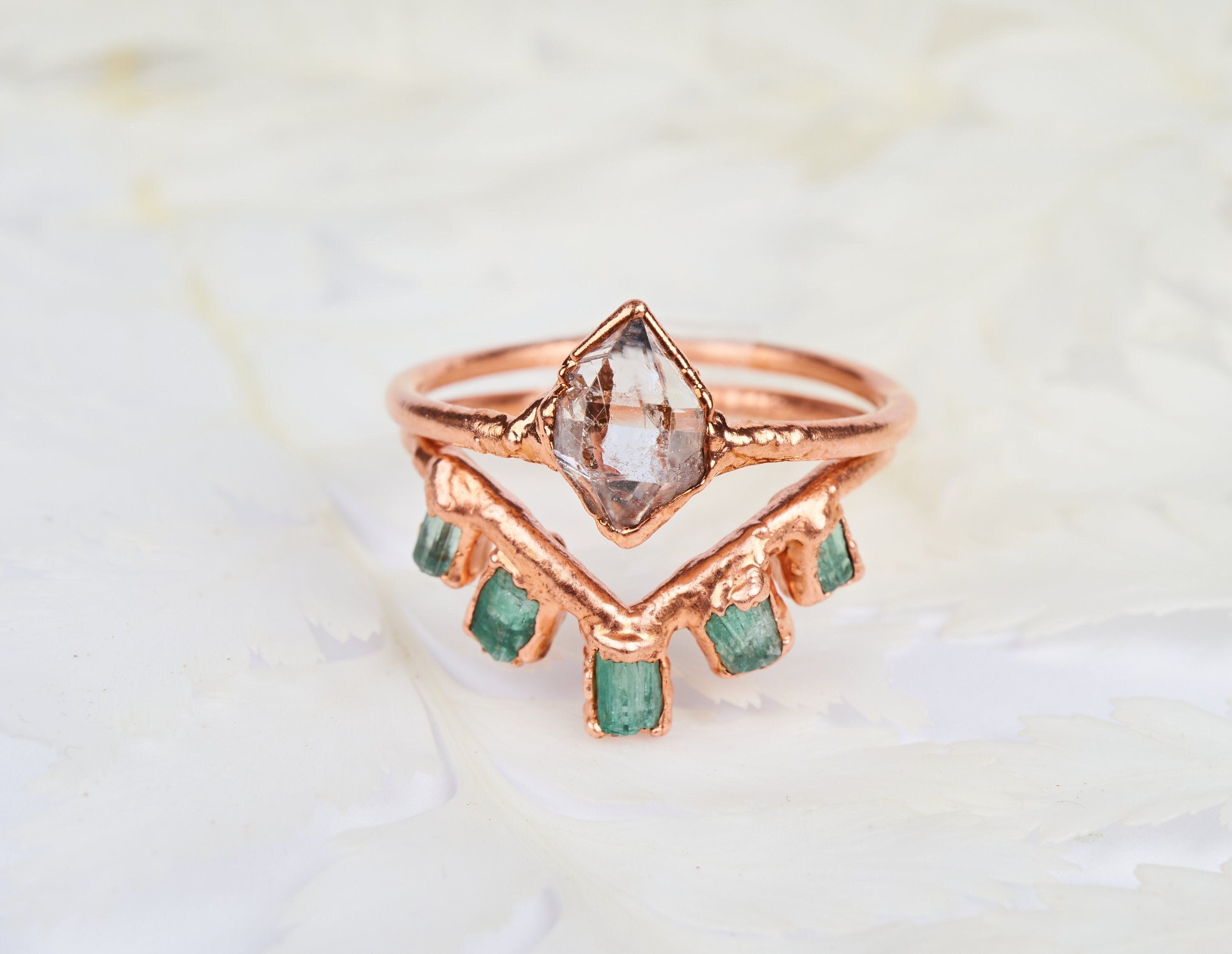 Anello Diamante Herkimer, Anello smeraldo grezzo, Anello pietra grezza, Anello di fidanzamento alternativo Anello cristallo naturale rustico