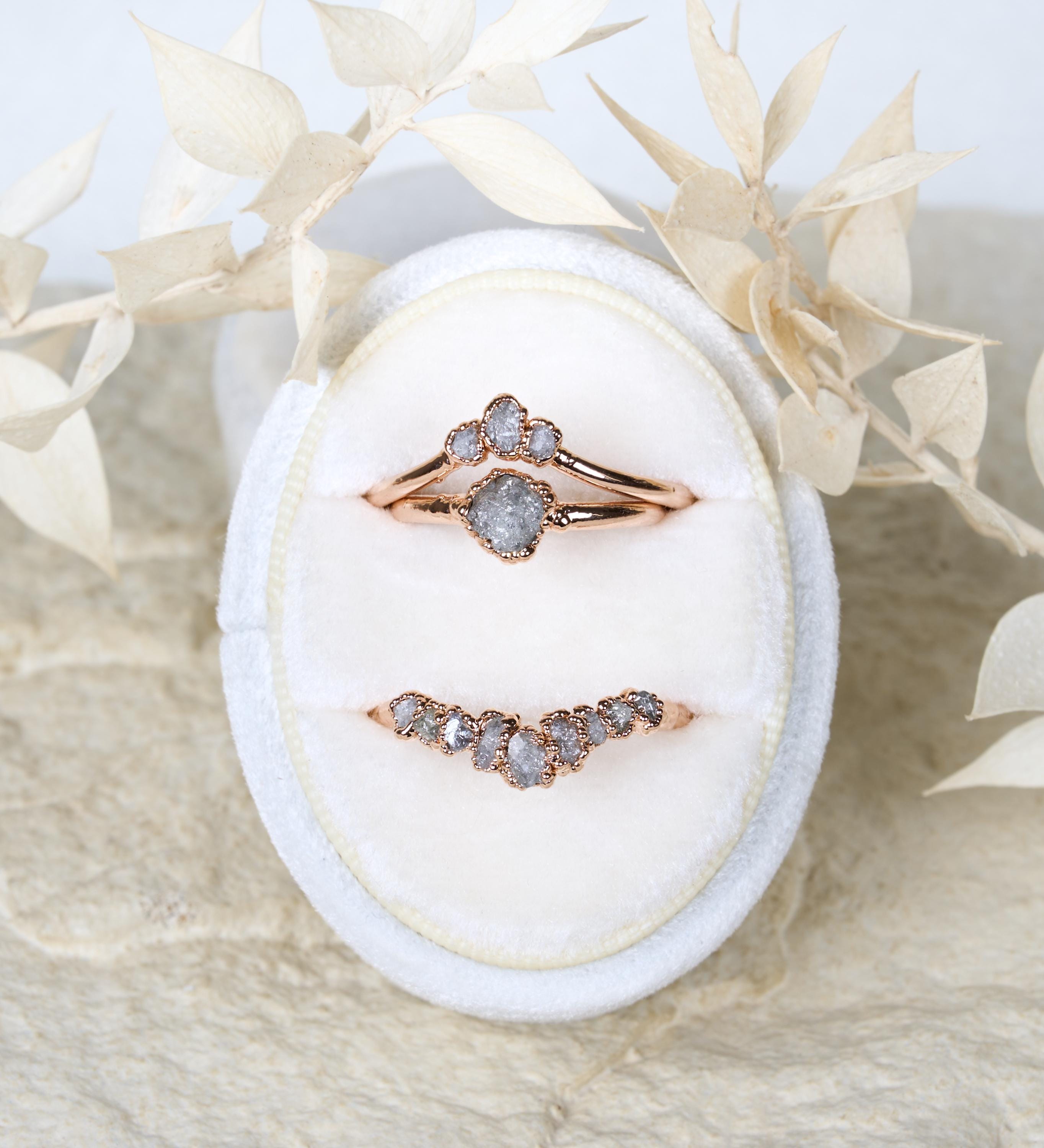 Anello diamante grezzo bianco, Set di anelli con diamante grezzo, Anello pietra grezza, Anello di fidanzamento alternativo, rustico boho