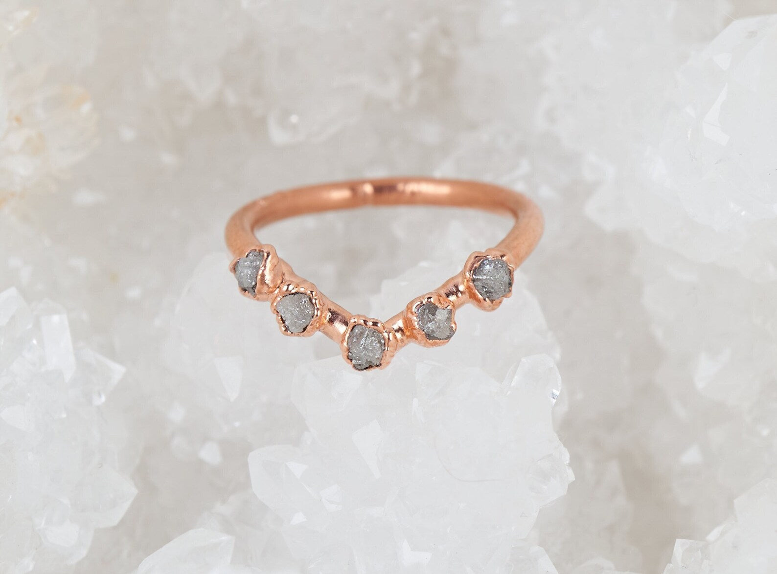 Chevron diamond ring | Vita