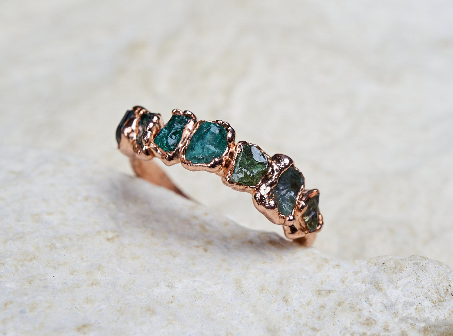 Green gemstone ring | Mila