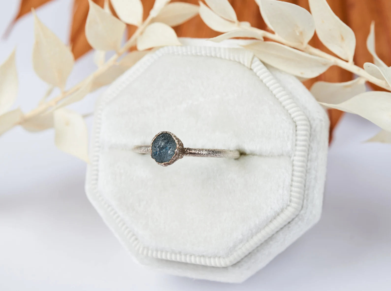 READY TO SHIP in US size 7.5 | Raw Montana Sapphire ring