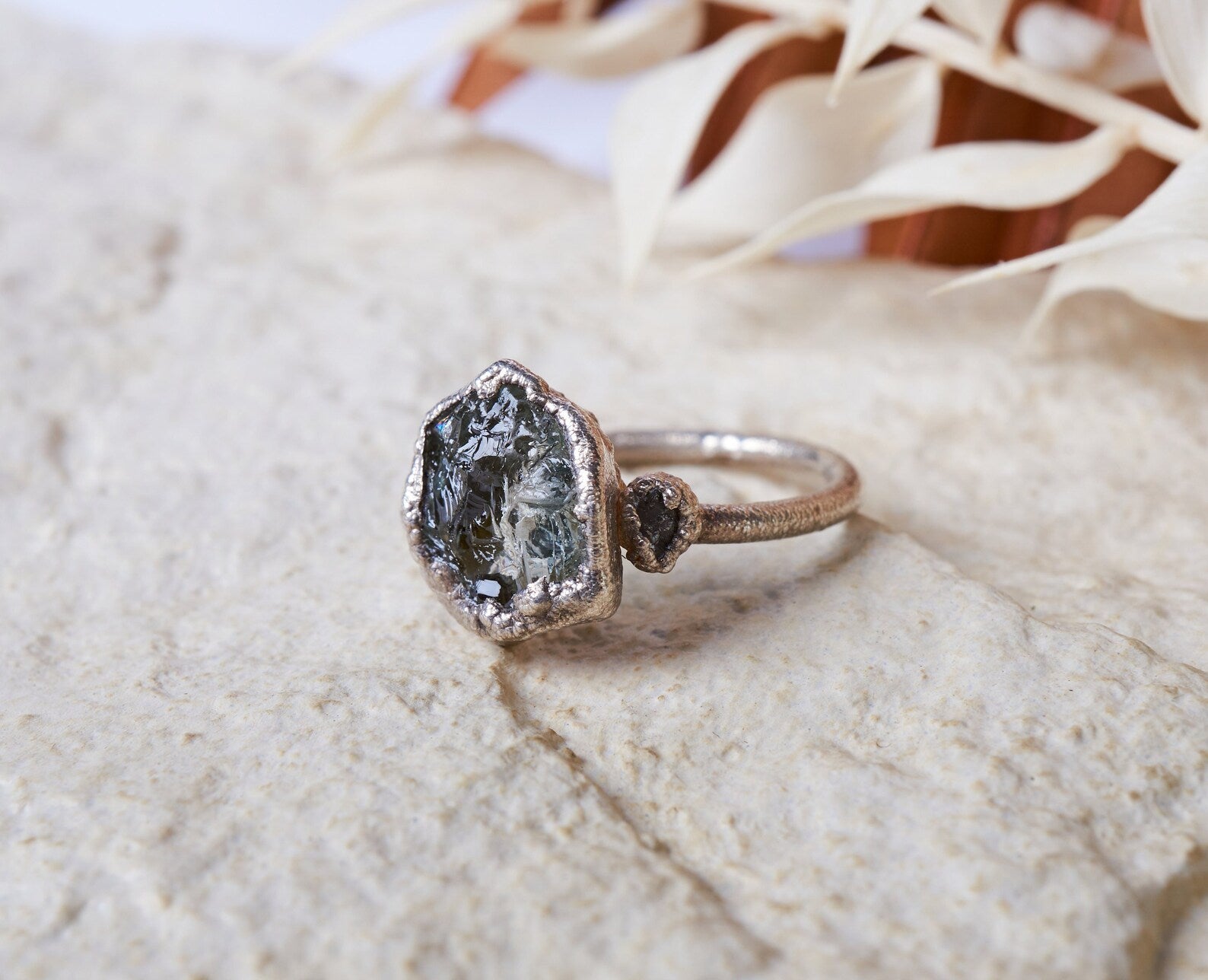 READY TO SHIP in US size 6 - Raw aquamarine and diamond ring