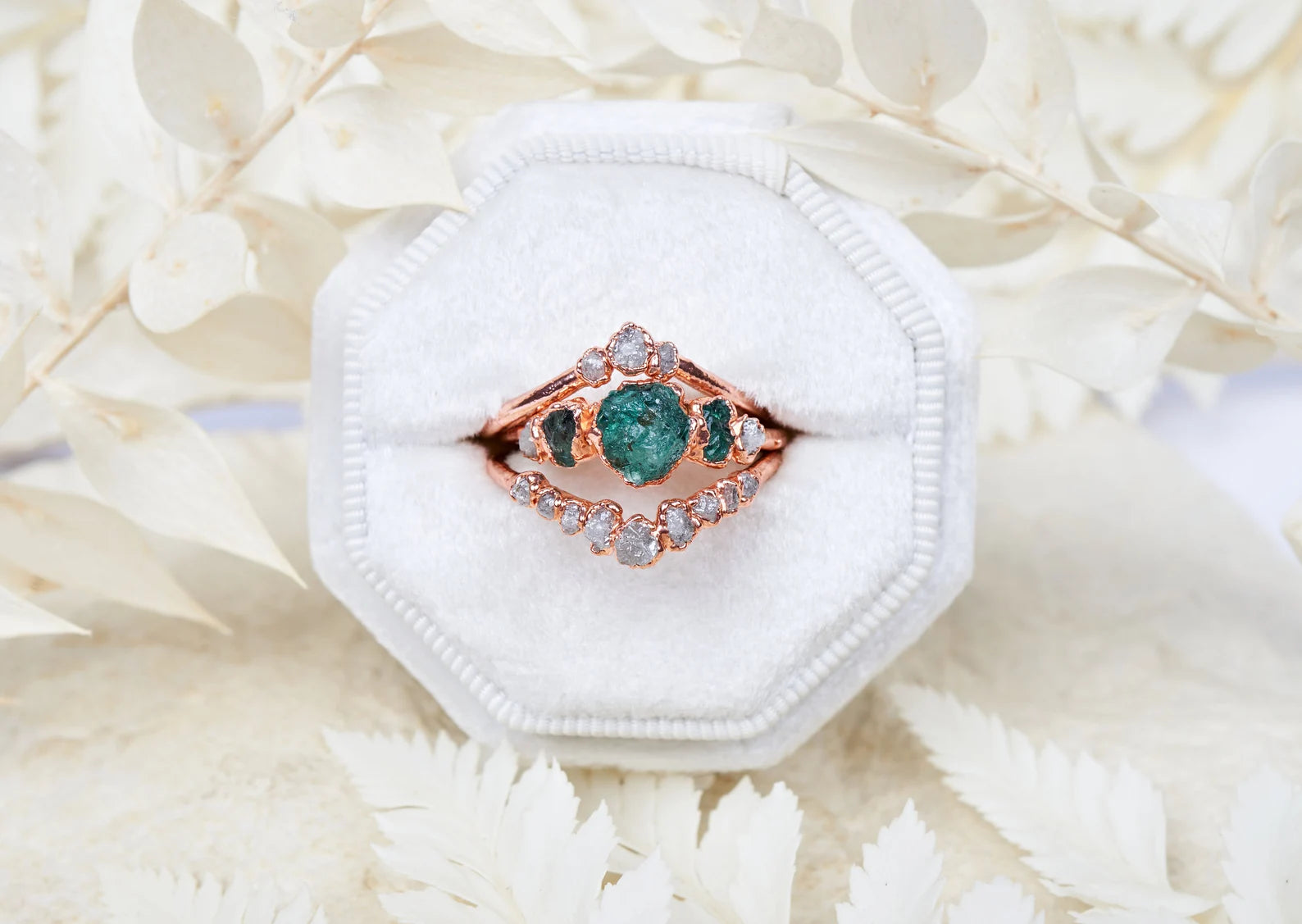 Emerald engagement ring set | Jamila