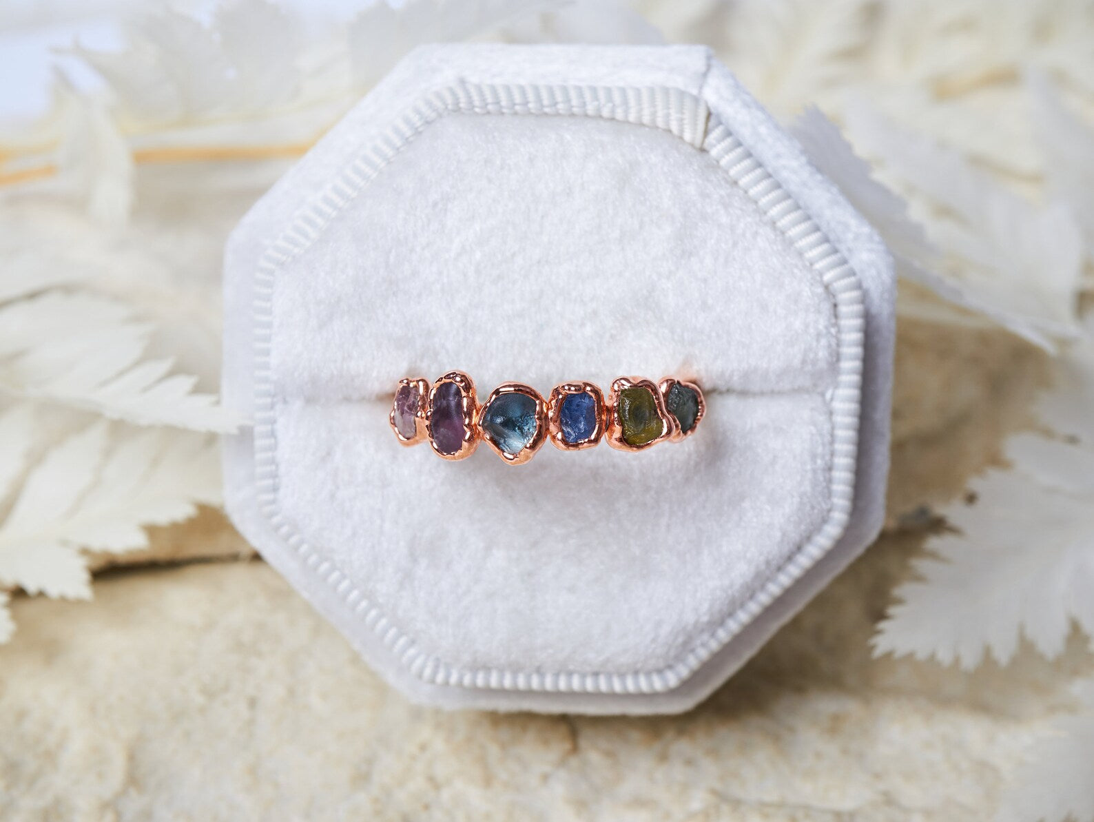 Rainbow sapphire ring | Iris