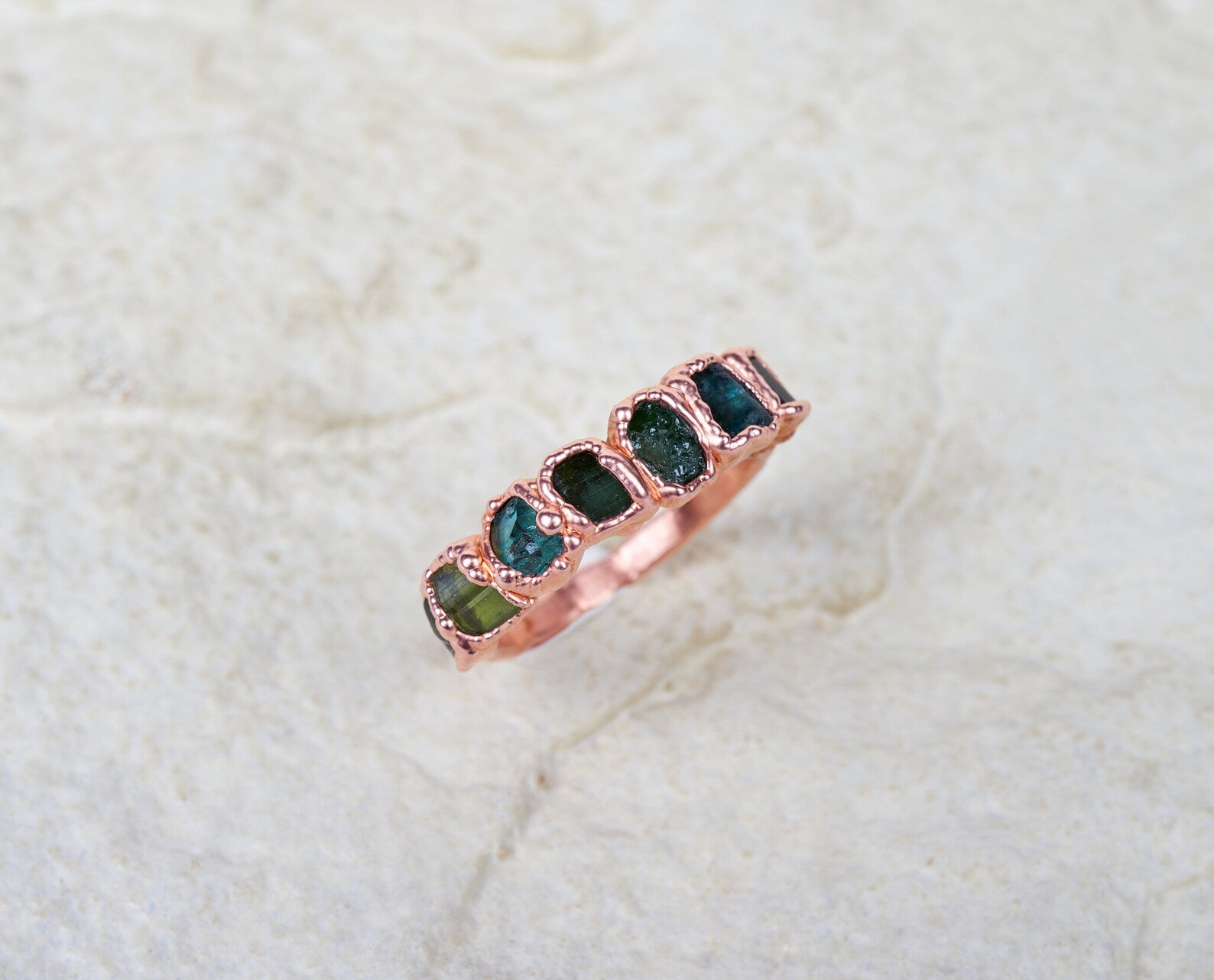 Green gemstone ring | Mila